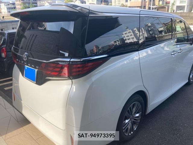 Toyota ALPHARD 2023-11 8312727-2