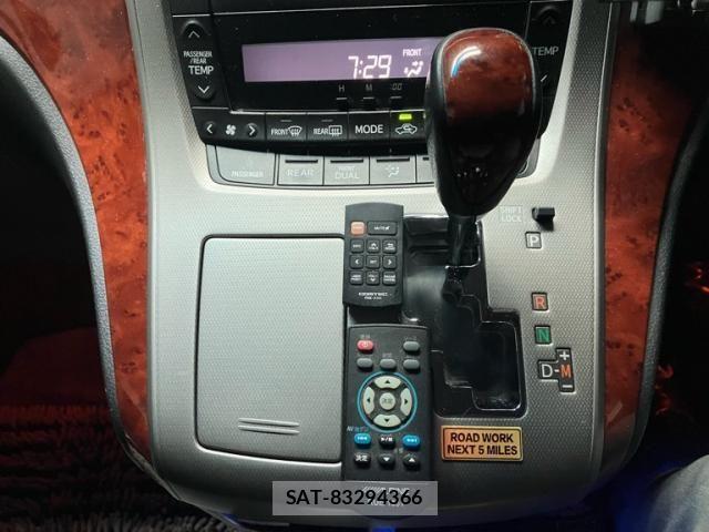 Toyota ALPHARD 2011-01 8312813-17