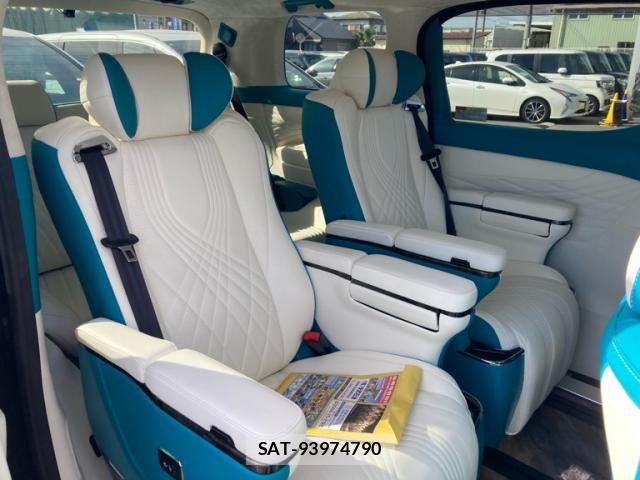 Toyota ALPHARD 2016-09 8312794-11