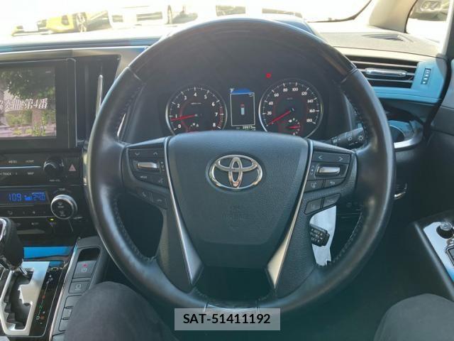 Toyota ALPHARD 2022-04 8312731-16