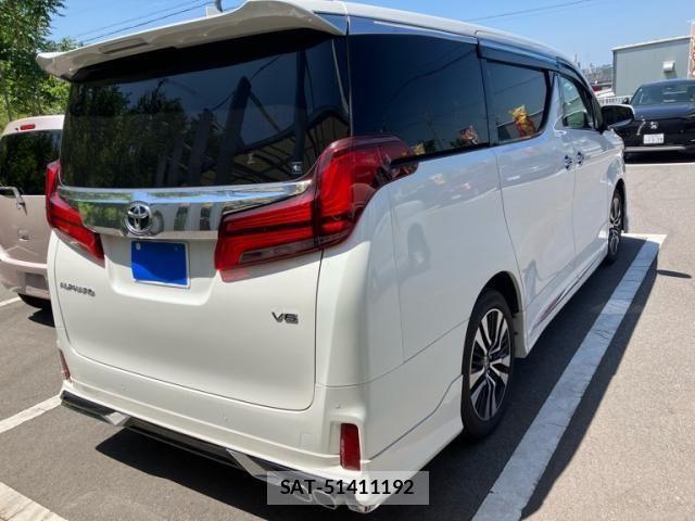 Toyota ALPHARD 2022-04 8312731-2