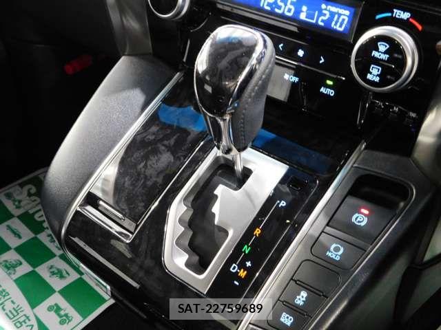 Toyota ALPHARD 2020-06 8312780-12