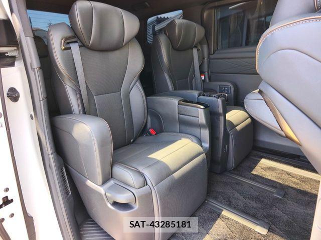 Toyota ALPHARD 2024-01 8312705-4