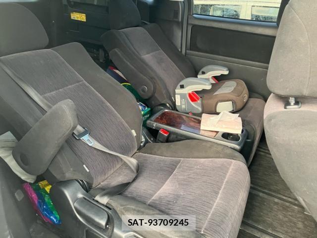 Toyota ALPHARD 2012-08 8334667-14