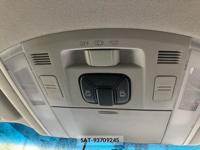 Toyota ALPHARD 2012-08 8334667-19