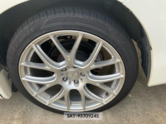 Toyota ALPHARD 2012-08 8334667-5