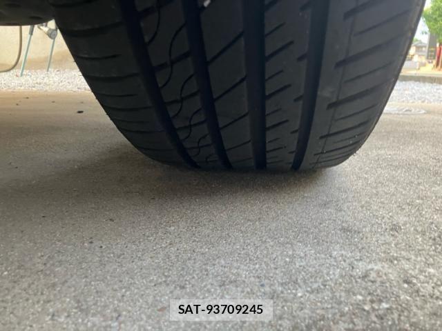 Toyota ALPHARD 2012-08 8334667-7