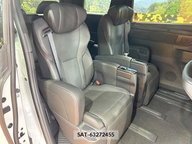 Toyota ALPHARD 2024-12 8334572-8