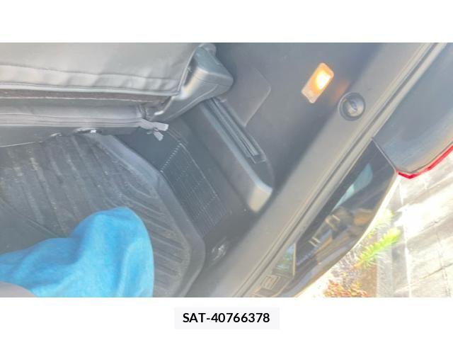 Toyota ALPHARD 2021-01 8334654-24