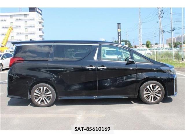 Toyota ALPHARD 2021-08 8334645-9
