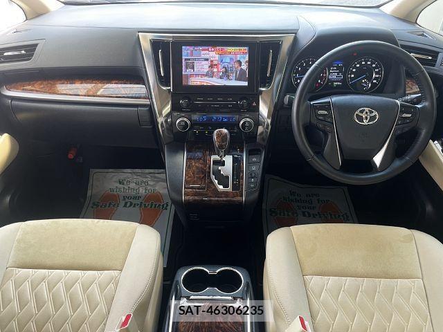 Toyota ALPHARD 2021-03 8334651-1