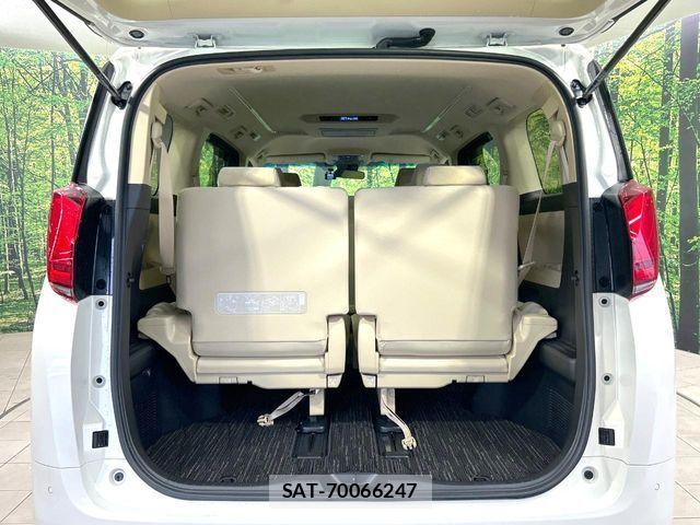 Toyota ALPHARD 2021-02 8334648-11