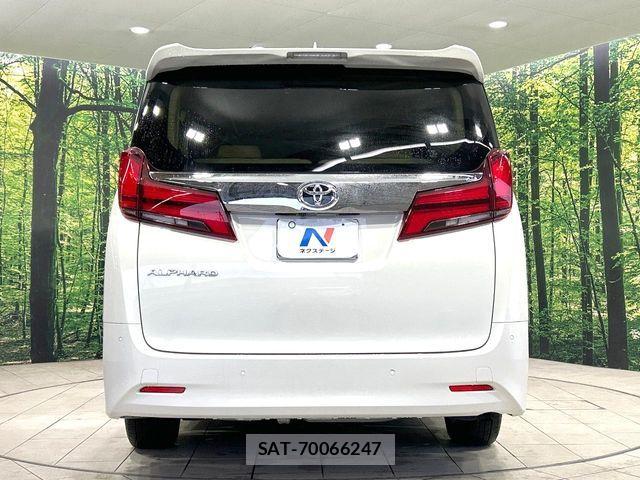 Toyota ALPHARD 2021-02 8334648-15