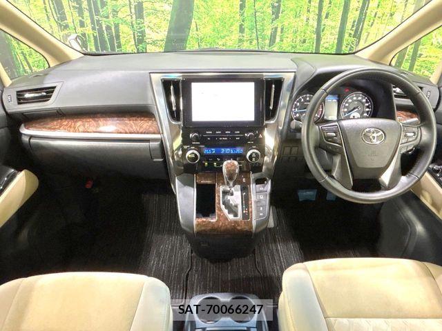 Toyota ALPHARD 2021-02 8334648-6