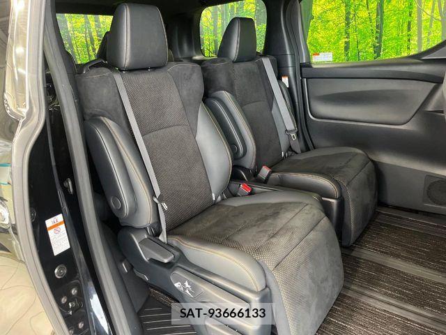 Toyota ALPHARD 2021-02 8334638-8