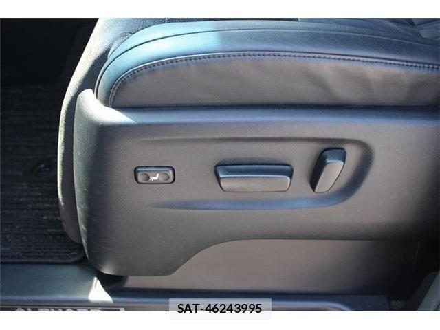 Toyota ALPHARD 2015-10 8334661-4