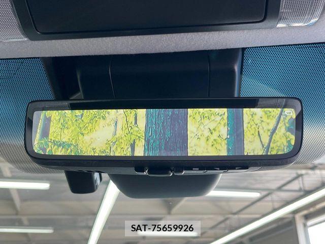 Toyota ALPHARD 2021-04 8334494-6