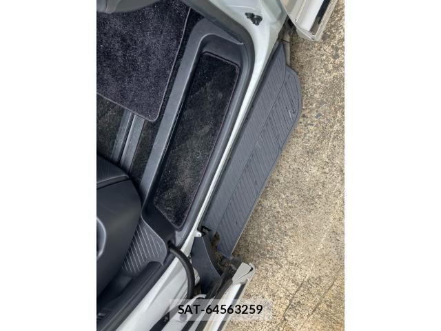 Toyota ALPHARD 2023-09 8334592-17