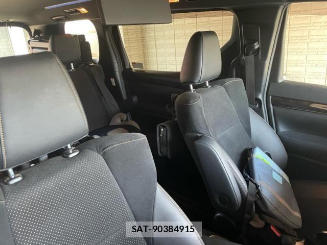 Toyota ALPHARD 2021-11 8334644-13