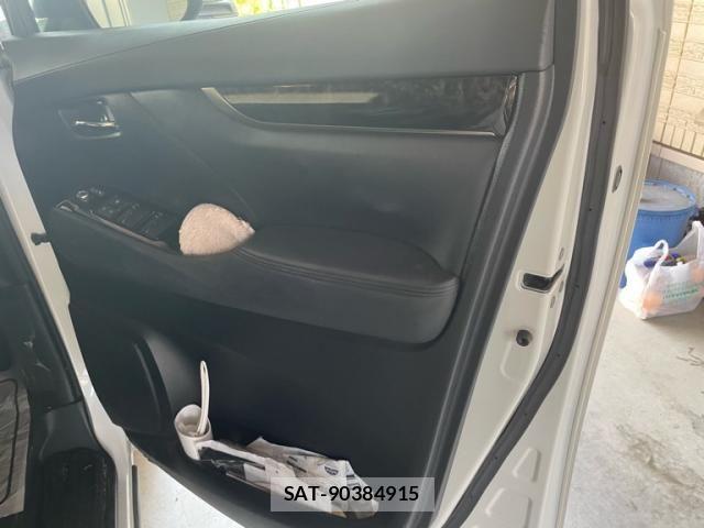 Toyota ALPHARD 2021-11 8334644-14