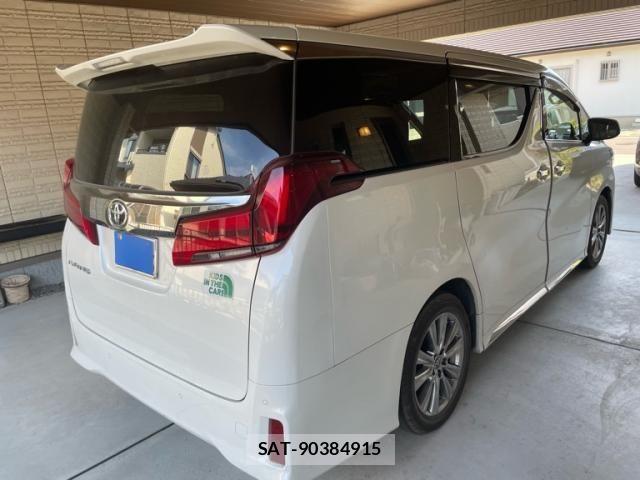 Toyota ALPHARD 2021-11 8334644-3