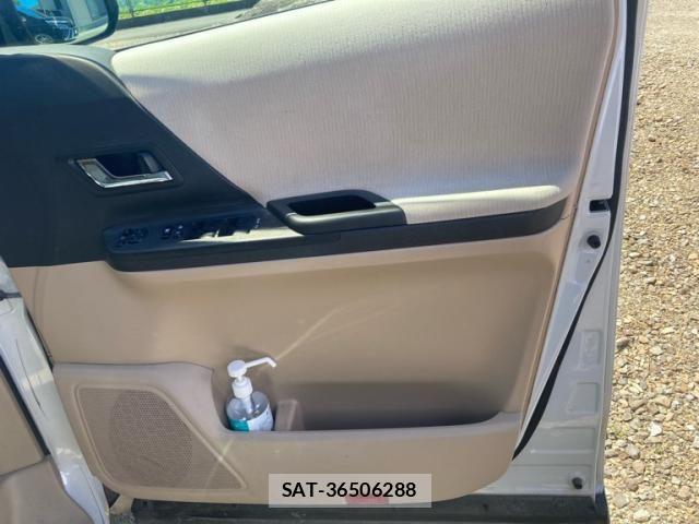 Toyota ALPHARD 2009-10 8334669-14