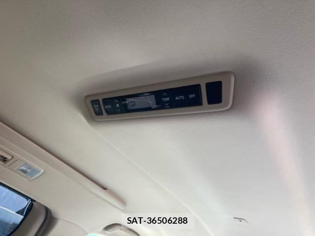 Toyota ALPHARD 2009-10 8334669-23