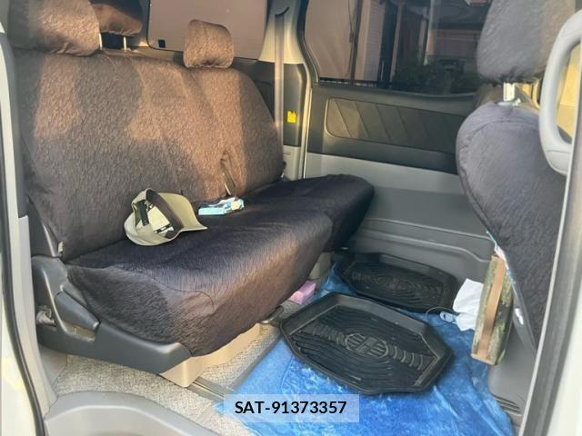 Toyota ALPHARD 2006-02 8334673-11