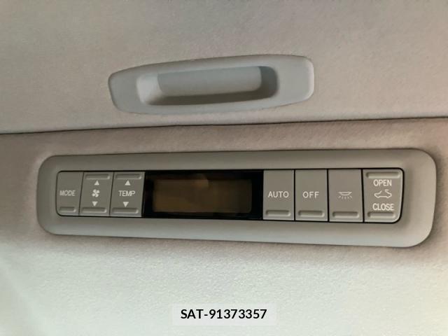 Toyota ALPHARD 2006-02 8334673-12