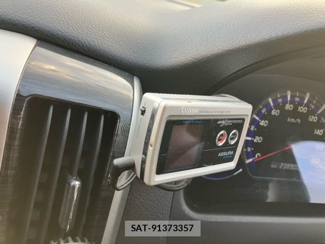 Toyota ALPHARD 2006-02 8334673-23