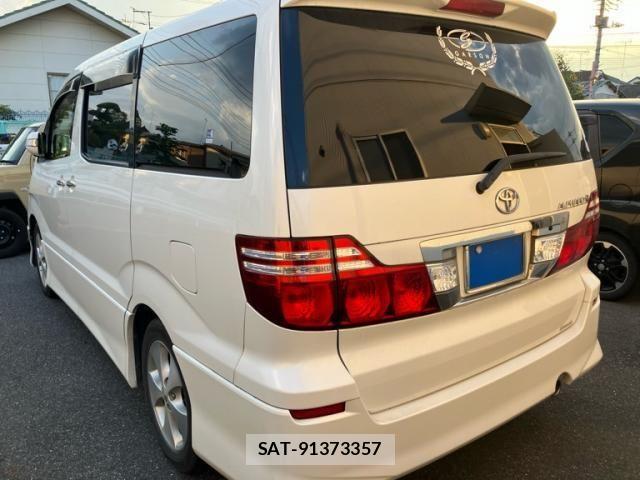 Toyota ALPHARD 2006-02 8334673-6