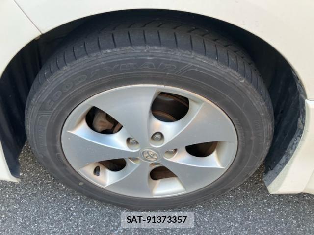Toyota ALPHARD 2006-02 8334673-8