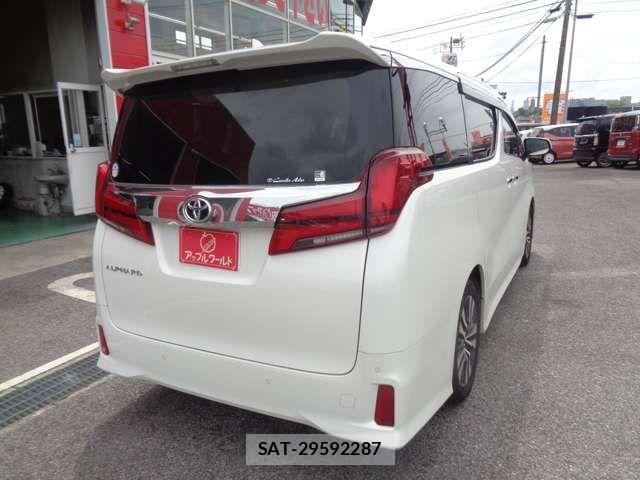 Toyota ALPHARD 2022-11 8334628-1
