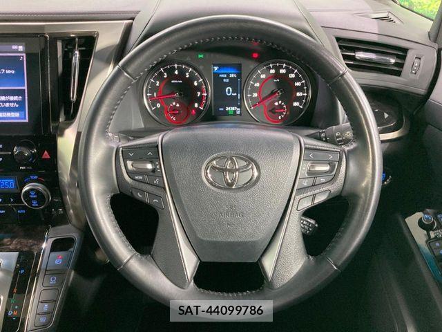 Toyota ALPHARD 2021-11 8334636-11