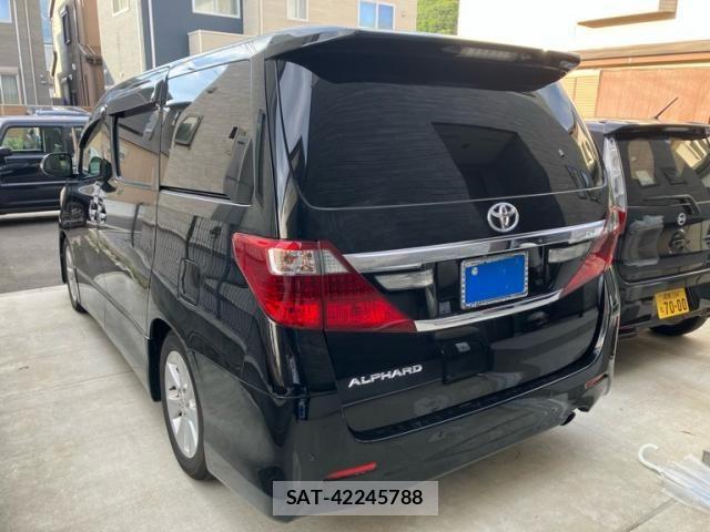 Toyota ALPHARD 2012-01 8334666-2