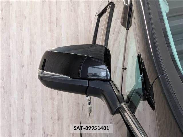 Toyota ALPHARD 2018-10 8334646-29