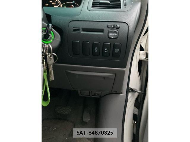 Toyota ALPHARD 2004-12 8334674-19