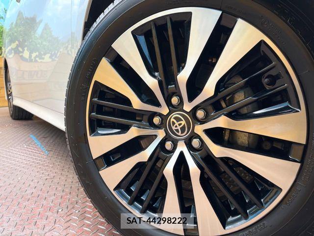 Toyota ALPHARD 2023-04 8334624-12