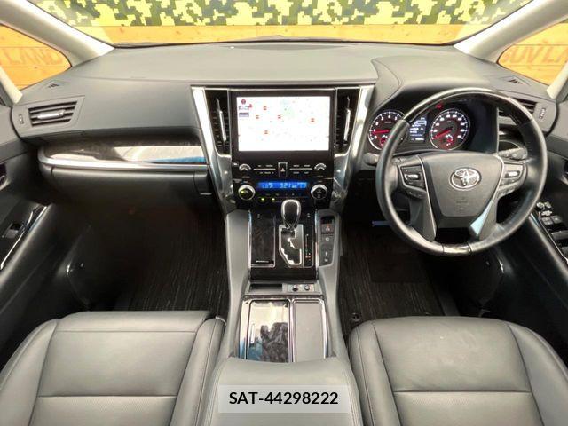 Toyota ALPHARD 2023-04 8334624-1