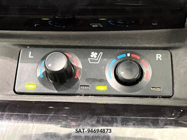 Toyota ALPHARD 2019-06 8334647-5