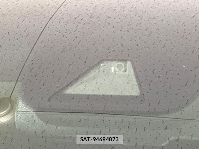 Toyota ALPHARD 2019-06 8334647-6