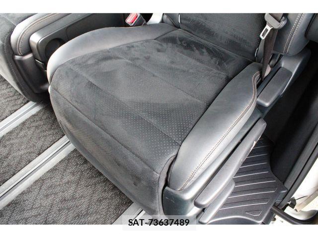 Toyota ALPHARD 2023-05 8334524-19