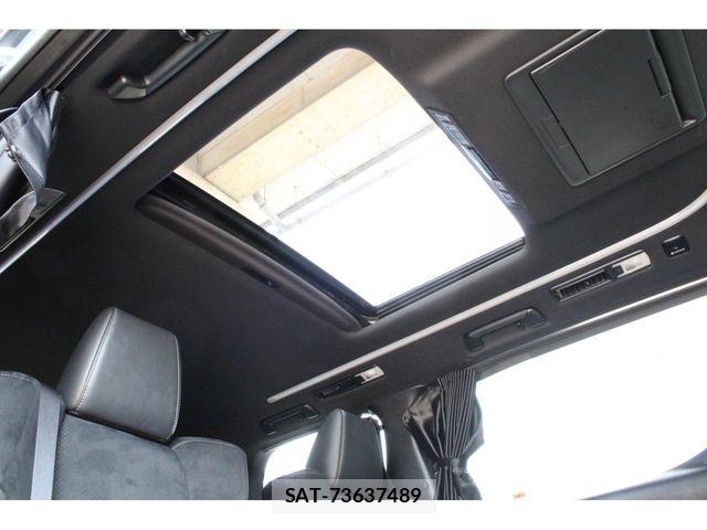 Toyota ALPHARD 2023-05 8334524-25