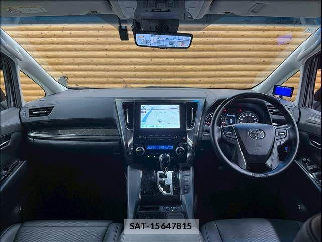 Toyota ALPHARD 2021-05 8334523-2