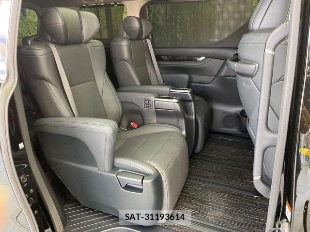 Toyota ALPHARD 2023-03 8334626-9