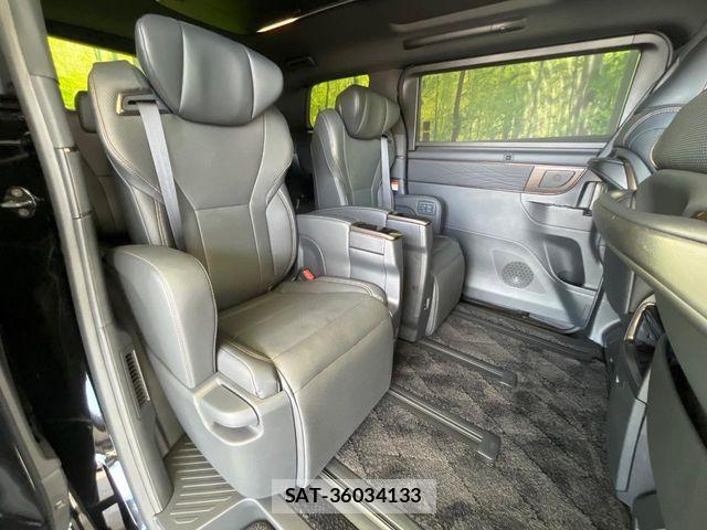 Toyota ALPHARD 2024-08 8334621-9