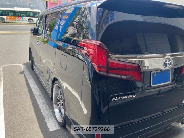 Toyota ALPHARD 2021-03 8334650-3