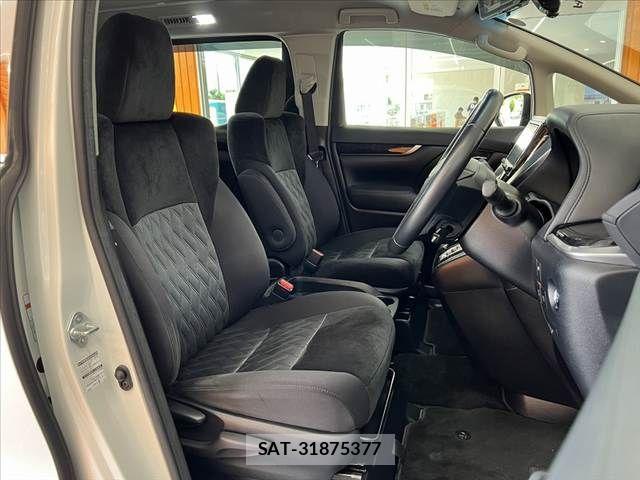 Toyota ALPHARD 2019-10 8334653-15