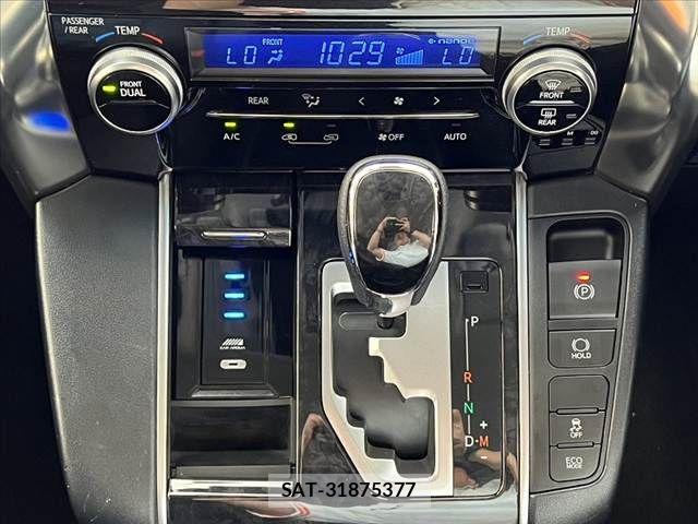 Toyota ALPHARD 2019-10 8334653-23