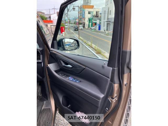 Toyota ALPHARD 2024-10 8334622-10